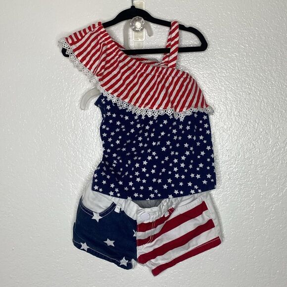 Fourth Of July Outfit Bundle USA Stars & Stripes Shorts and Tank Top 2/4T - Picture 8 of 8